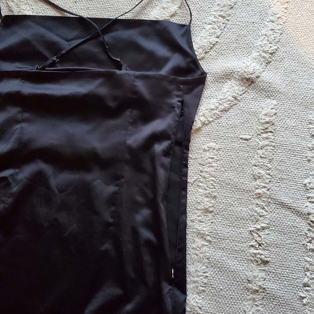 3/20$ - TWIK BLACK SATIN MINI DRESS SIZE M - Picture 4 of 5